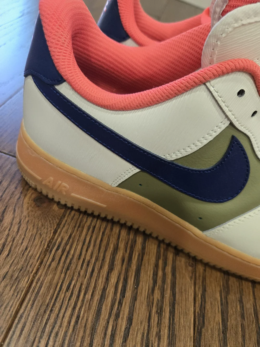 Nike Air Force 1 Low Men’s CT7875-994 Wht/Peach/Olive Size 10